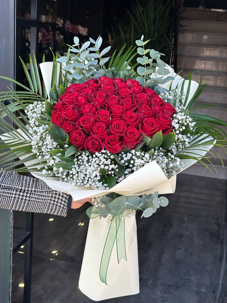 31 KIRMIZI GÜL BUKETI